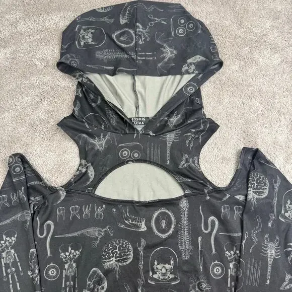 Cosmic Aura Hot Topic Skulls Brain Scorpion Cold Shoulder Crop Hoodie Size L - Picture 2 of 4